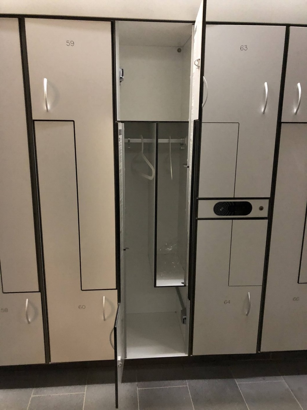 Blue lagoon lockers